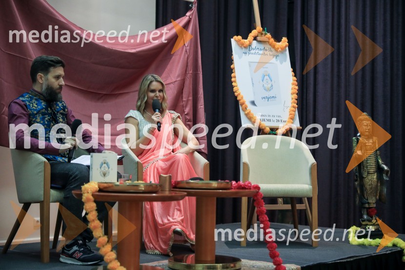  Žiga  Gombač, pisatelj; dr. Saša Božič, Koordinatorka projekta WEF Slovenia 2020 in Executive CoachinjaVerjemi, predstavitev knjige