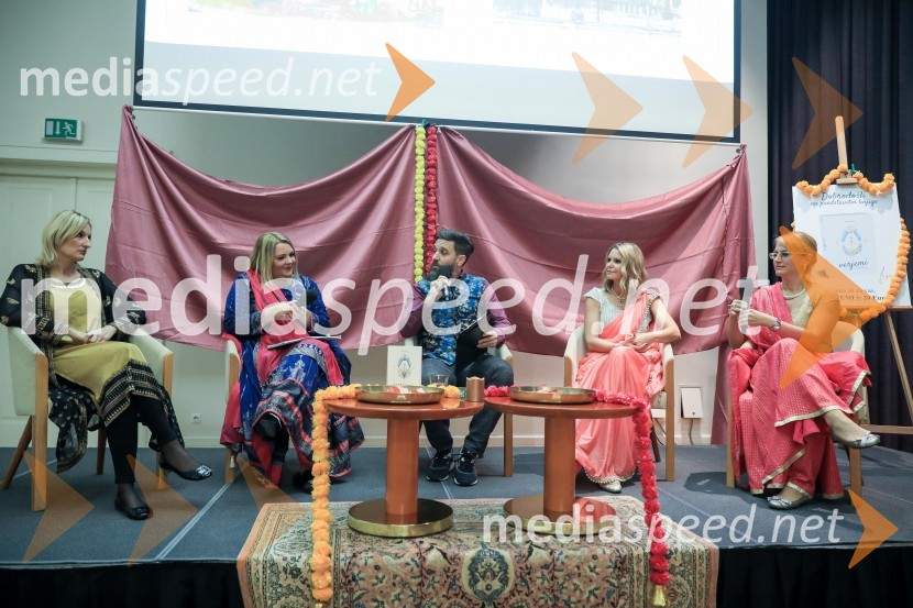  Vesna Gombač;  Petra Tolja, lastnica agencije Pure Travel;  Žiga  Gombač, pisatelj; dr. Saša Božič, Koordinatorka projekta WEF Slovenia 2020 in Executive Coachinja;  Saška ŽvanVerjemi, predstavitev knjige