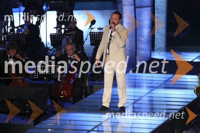 Frenk Nova, pevecSlovenska popevka 2008