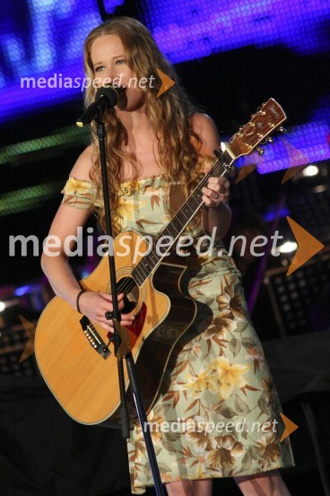 Simona Černetič - Aynee, pevkaSlovenska popevka 2008