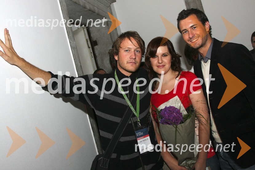Klemen Slakonja, igralec, TV voditelj in glasbeni imitator, Maja Slatinšek, pevka in Gregor Bolčina, moderator Radia 1Slovenska popevka 2008