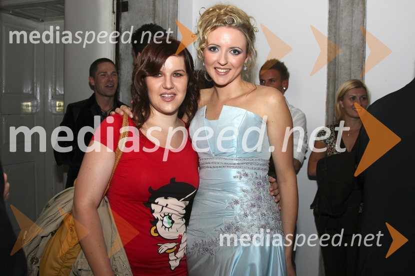 Maja Slatinšek in Tina Gačnik - Tiana, pevkiSlovenska popevka 2008