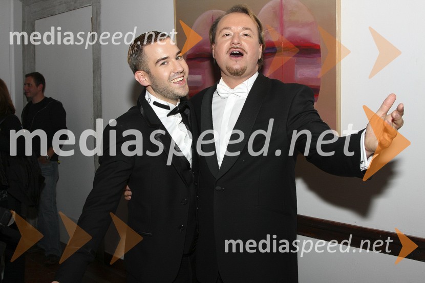 Anžej Dežan, pevec in Patrik Greblo, direktor Avditorija PortorožSlovenska popevka 2008