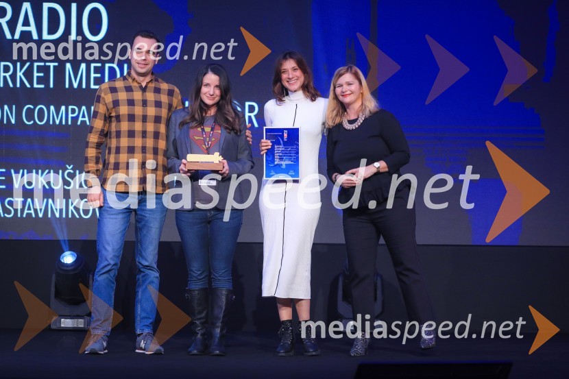  ... ;  Aleksandra Đermanović;  ... ;  Eva Aljančič, direktorica marketinga BMW Group SlovenijaSempl 2019, podelitev nagrad SEMPLER
