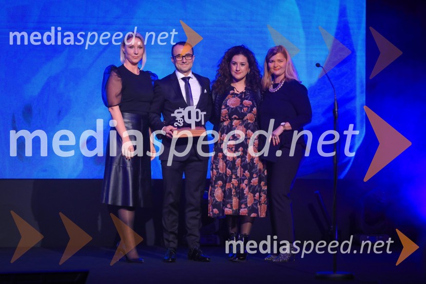  Valerija Prevolšek, direktorica Media Pool;  Aleš Muhič,  direktor trženja PRO PLUS;   Svetlana Almaš, vodja marketinga in komunikacij zavarovalnice Generali;  Eva Aljančič, direktorica marketinga BMW Group SlovenijaSempl 2019, podelitev nagrad SEMPLER