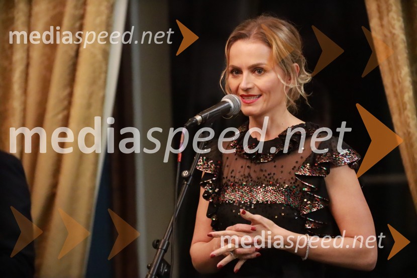  Katarina Kresal, pravnica in političarka, nekdanja ministrica za notranje zadeveChristmas Gala v Londonu