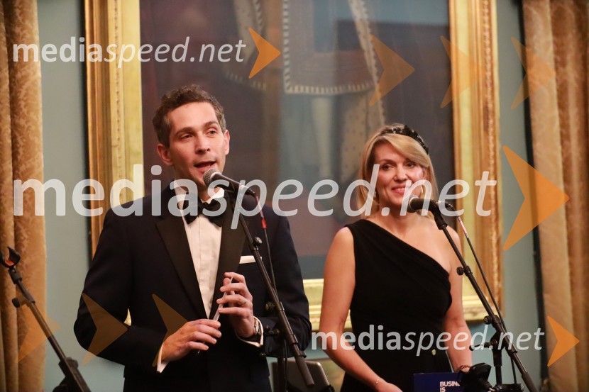  Miha Žerko, predsednik, Britansko-slovenska gospodarska zbornica;  Barbara Uranjek, direktorica, Britansko-slovenska gospodarska zbornicaChristmas Gala v Londonu