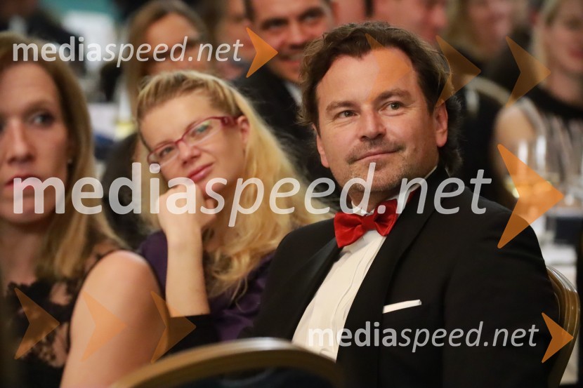  Dominik S. Černjak, član uprave Collegium Mondial TravelChristmas Gala v Londonu