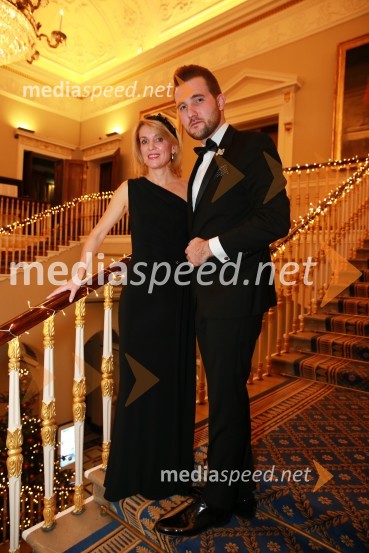  Barbara Uranjek, direktorica, Britansko-slovenska gospodarska zbornica;  Miha Murn, predsednik AAMI Corporation, predsednik Botticellijevega kluba, predsednik Salvadorjevega kluba, direktor Zavoda AAMI, umetnikChristmas Gala v Londonu