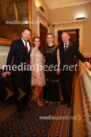  Gašper Čarman, direktor eVino;  Tjaša  Čarman, odvetnica;  Katarina Kresal, pravnica in političarka, nekdanja ministrica za notranje zadeve;  Miro Senica, odvetnikChristmas Gala v Londonu