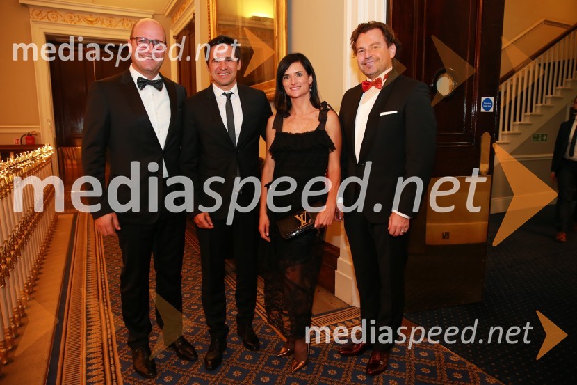  Mitja Kumar, partner Skupine Deloitte;  Marko Filej, CEO Fan360;  Gordana Kisilak, strokovnjakinja za komuniciranje;  Dominik S. Černjak, član uprave Collegium Mondial TravelChristmas Gala v Londonu