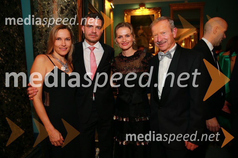  Tina Vipotnik Vesnaver;  Luka Vesnaver, Deloitte;  Katarina Kresal, pravnica in političarka, nekdanja ministrica za notranje zadeve;  Janez  VipotnikChristmas Gala v Londonu