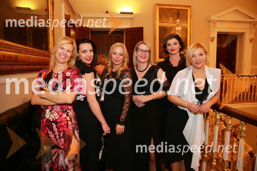 Dr. Špela Turk, Stomatology Turk;  ... ;  Polona Kisovec, direktorica, 121Marketing;  Nataša Arko, direktorica marketinga, SID Prva kreditna zavarovalnica;  Simona  Špilak, BOC Institute;  Alenka Vidic, CEO o28Christmas Gala v Londonu