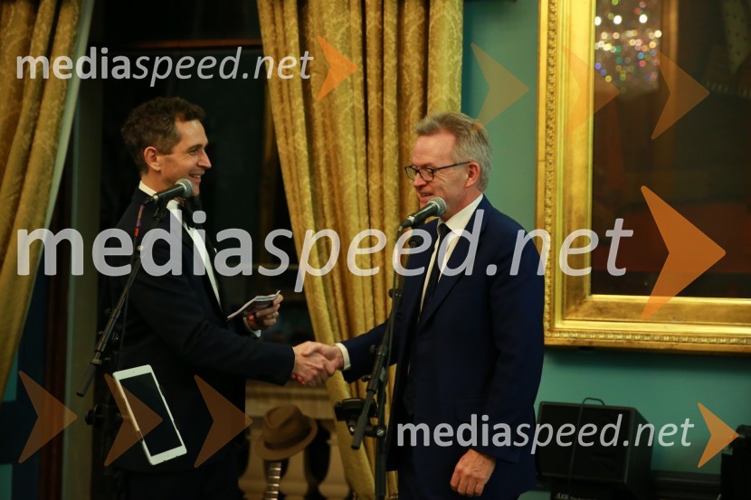  Miha Žerko, predsednik, Britansko-slovenska gospodarska zbornica;  Nigel  Higgins, predsednik uprave BarclaysChristmas Gala v Londonu