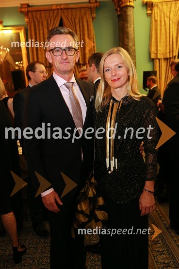  Marko  Lukić, lastnik in direktor družbe Lumar IG;  Alenka LukićChristmas Gala v Londonu