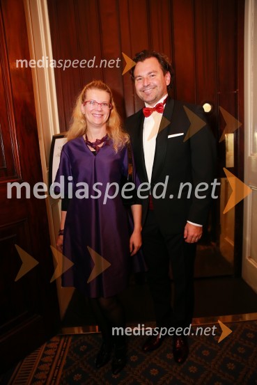  ... ;  Dominik S. Černjak, član uprave Collegium Mondial TravelChristmas Gala v Londonu