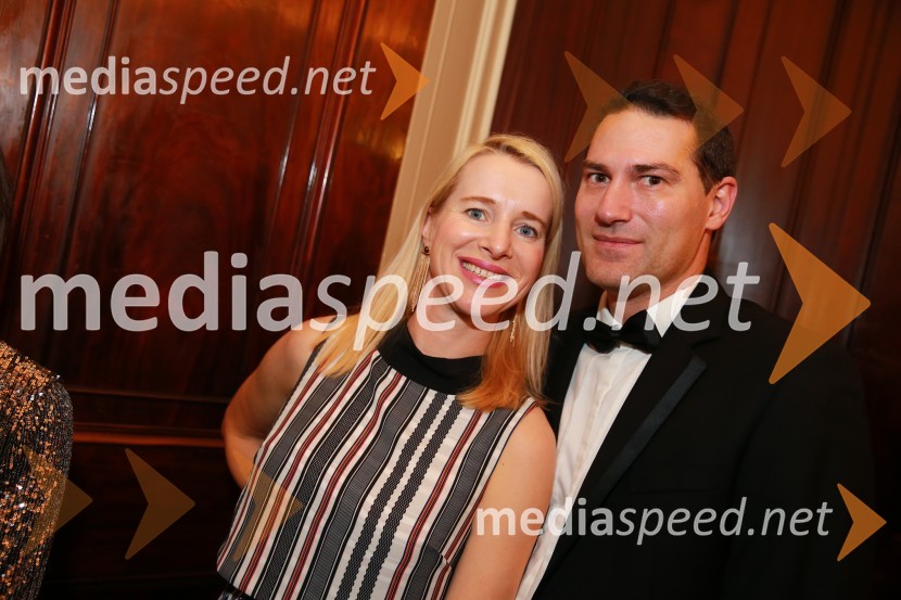  Tina  Novak Kač, Competo;  Miha Novak Kač, CompetoChristmas Gala v Londonu