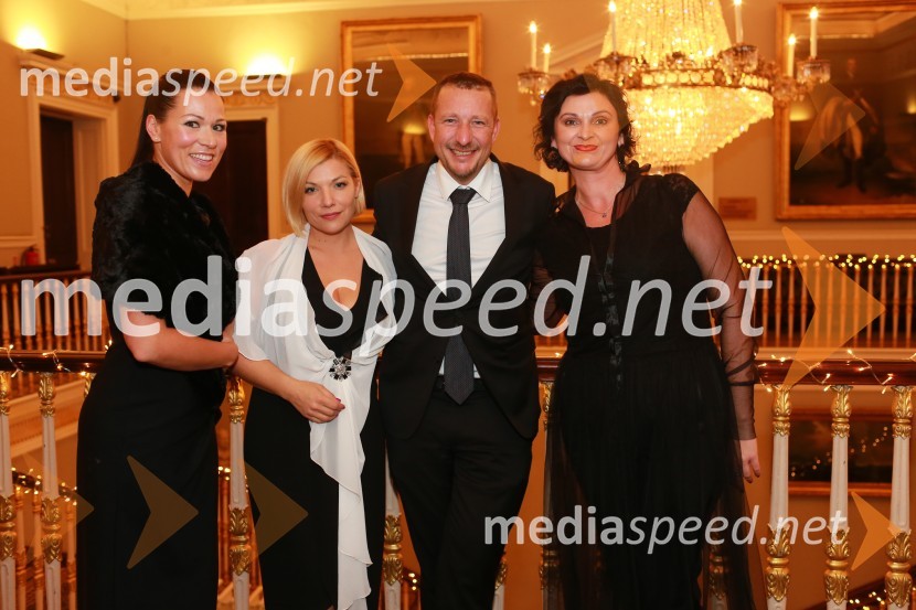  Ajda Sibinčič, Inštitut za poslovno-izobraževalne rešitve;  Alenka Vidic, CEO o28;  Gregor Pilgram, član uprave holdinga Generali CEE;  Simona  Špilak, BOC InstituteChristmas Gala v Londonu