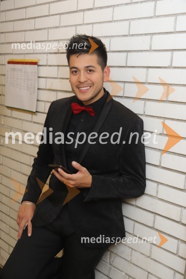   Isaac Palma, pevecSilvestrski pozdrav 2019