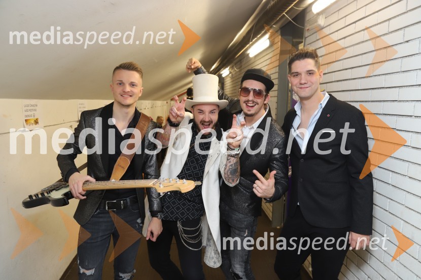  Lovro Sadek, Poskočni Muzikanti;  Dejan Krajnc, skupina, Poskočni muzikanti;  Jože Kotnik, Poskočni Muzikanti;  Nejc Tratnjek, Poskočni muzikantiSilvestrski pozdrav 2019