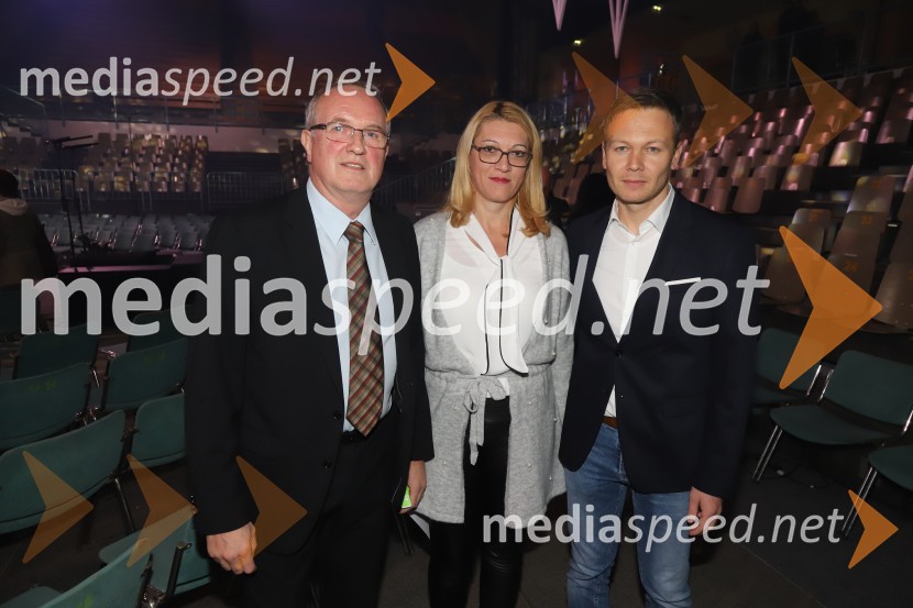  Anton Knez, direktor, Športni objekti Maribor;  ... ;  Gvido  Polanc, lastnik lokala Plaza Cafe, organizator koncertaSilvestrski pozdrav 2019