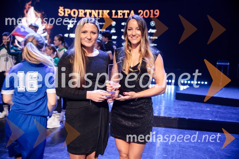  Špela Ponomarenko Janič, kajakašica ;   Anja  Osterman , kajakašicaŠportnik leta 2019