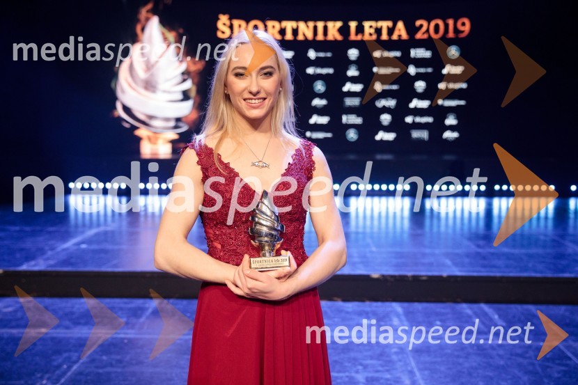  Janja Garnbret, slovenska športna plezalkaŠportnik leta 2019