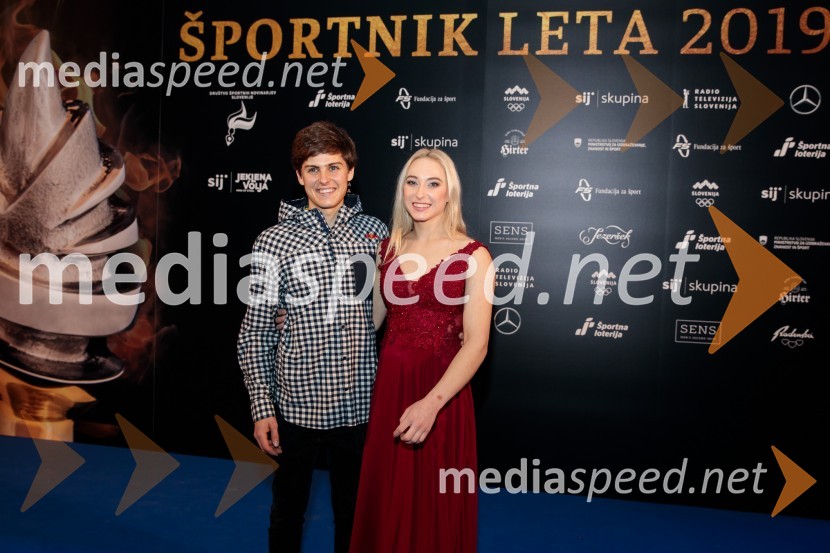  Domen Škofic, slovenski športni plezalec;  Janja Garnbret, slovenska športna plezalkaŠportnik leta 2019