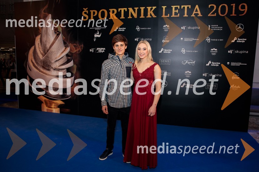  Domen Škofic, slovenski športni plezalec;  Janja Garnbret, slovenska športna plezalkaŠportnik leta 2019