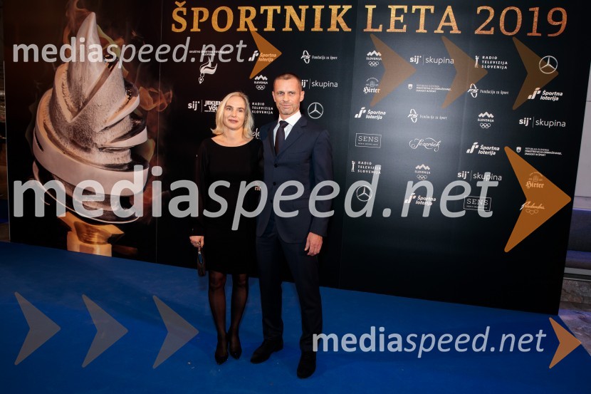  Barbara Čeferin, fotografinja, lastnica in vodja galerije Galerija Fotografija;  Aleksander Čeferin, odvetnik in predsednik UEFEŠportnik leta 2019