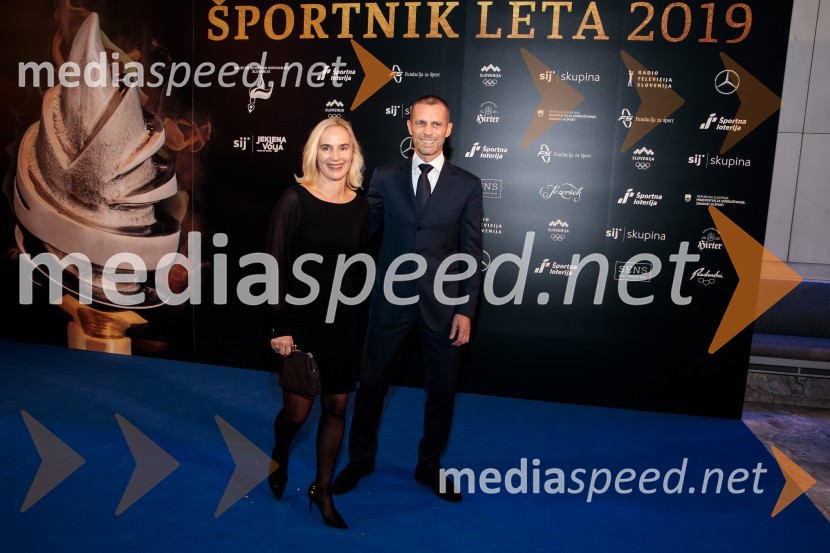  Barbara Čeferin, fotografinja, lastnica in vodja galerije Galerija Fotografija;  Aleksander Čeferin, odvetnik in predsednik UEFEŠportnik leta 2019