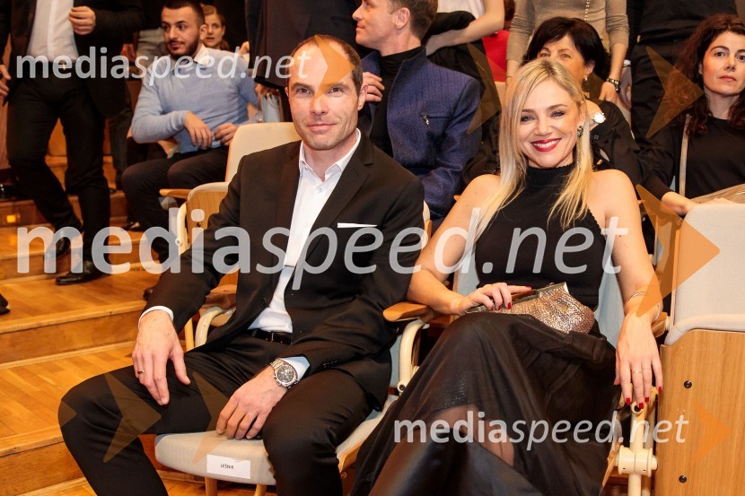  Robert Lešnik, vodja zunanjega oblikovanja, Mercedes-Benz;  Katarina Čas, igralka, voditeljicaŠportnik leta 2019