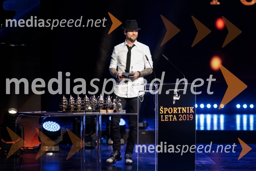  Tomi Meglič, glasbenik, pevec skupine SiddhartaŠportnik leta 2019