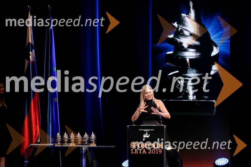  Katarina Čas, igralka, voditeljicaŠportnik leta 2019