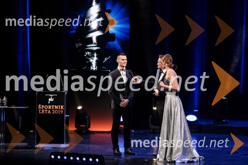  Tim Gajser, motokrosist, ekipa HRC (Honda Racing Corporation);  Saša  Jerković, novinar;  Ajda Smrekar, igralkaŠportnik leta 2019