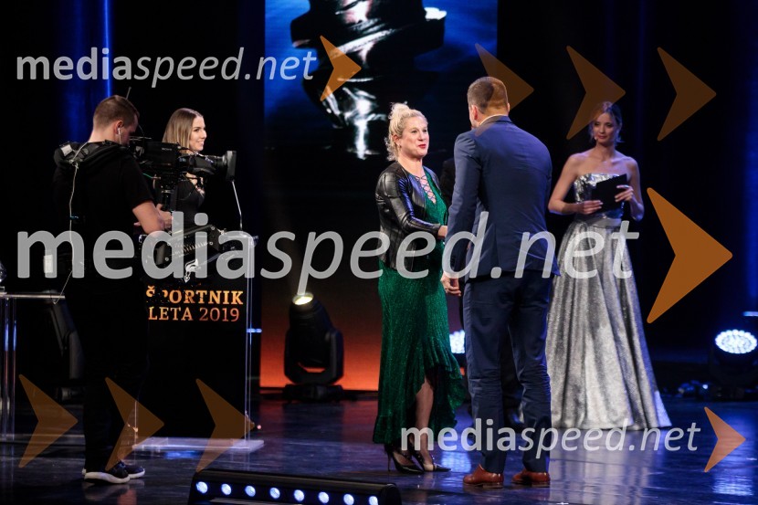  ... ;  ... ;  Ana Roš Stojan, kuharska mojstrica in najboljša chefinja na svetu po izboru akademije The World's 50 Best Restaurants ter direktorica Hiše Franko;  ... ;  Ajda Smrekar, igralkaŠportnik leta 2019