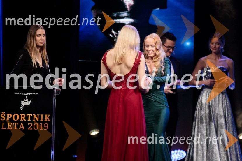  ... ;  Janja Garnbret, slovenska športna plezalka;  Nika Kljun, plesalka;  Ajda Smrekar, igralkaŠportnik leta 2019