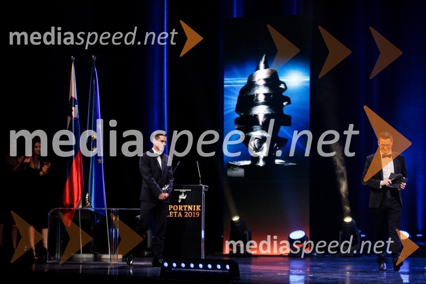  Primož Roglič, smučarski skakalec in kolesar;  Saša  Jerković, novinarŠportnik leta 2019
