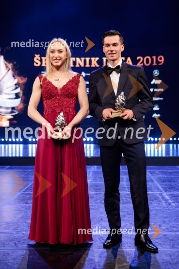  Janja Garnbret, slovenska športna plezalka;  Primož Roglič, smučarski skakalec in kolesarŠportnik leta 2019