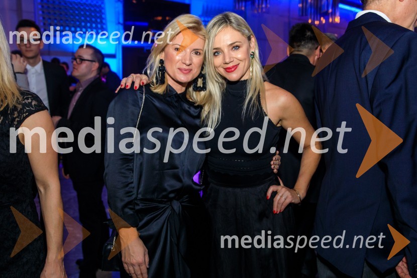  Metka Kejžar, direktorica, Digitalk d.o.o.;  Katarina Čas, igralkaŠportnik leta 2019