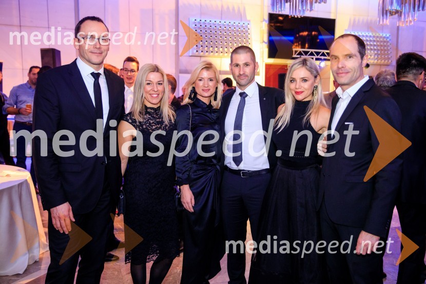  ... ;  ... ;  ... ;  ... ;  Katarina Čas, igralka;  Robert Lešnik, vodja zunanjega oblikovanja, Mercedes-BenzŠportnik leta 2019
