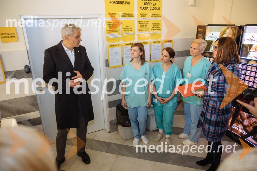  Aleksander Saša Arsenovič, župan, Mestna občina Maribor;  ... ;  ... ;  ... ;  ... Županov obisk MO Maribor intervencijskih služb, porodnišnice in Doma pod Gorco