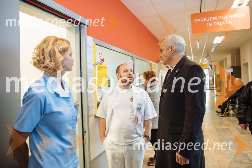  ... ;  ... ;  Aleksander Saša Arsenovič, župan, Mestna občina MariborŽupanov obisk MO Maribor intervencijskih služb, porodnišnice in Doma pod Gorco