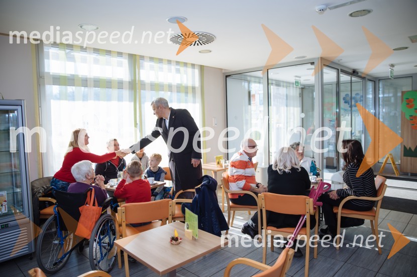  ... ;  Aleksander Saša Arsenovič, župan, Mestna občina MariborŽupanov obisk MO Maribor intervencijskih služb, porodnišnice in Doma pod Gorco