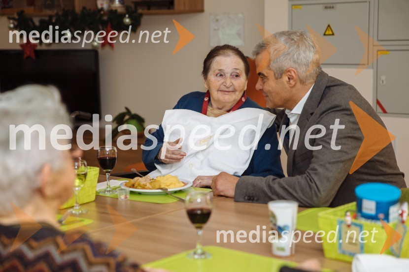  ... ;  Aleksander Saša Arsenovič, župan, Mestna občina MariborŽupanov obisk MO Maribor intervencijskih služb, porodnišnice in Doma pod Gorco