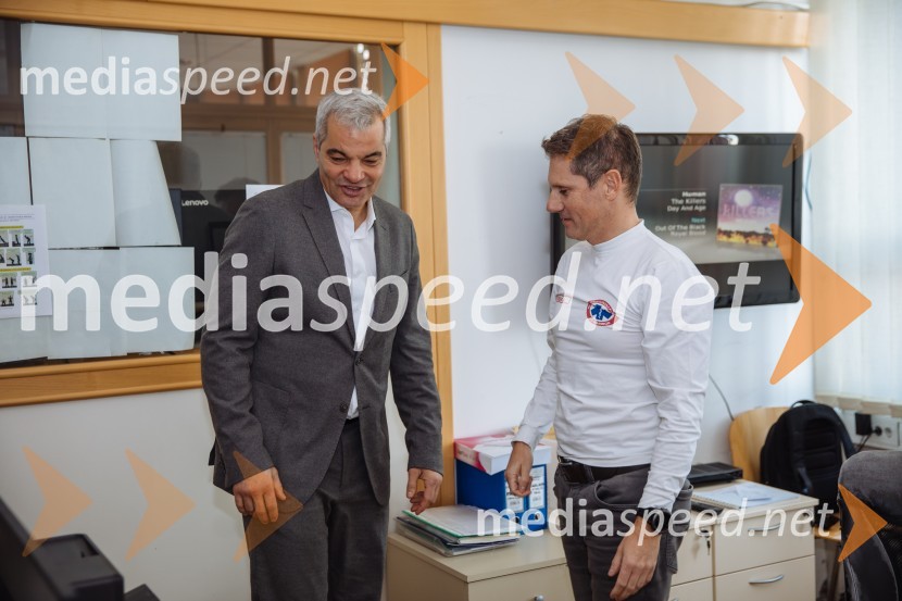  Aleksander Saša Arsenovič, župan, Mestna občina Maribor;  ... Županov obisk MO Maribor intervencijskih služb, porodnišnice in Doma pod Gorco