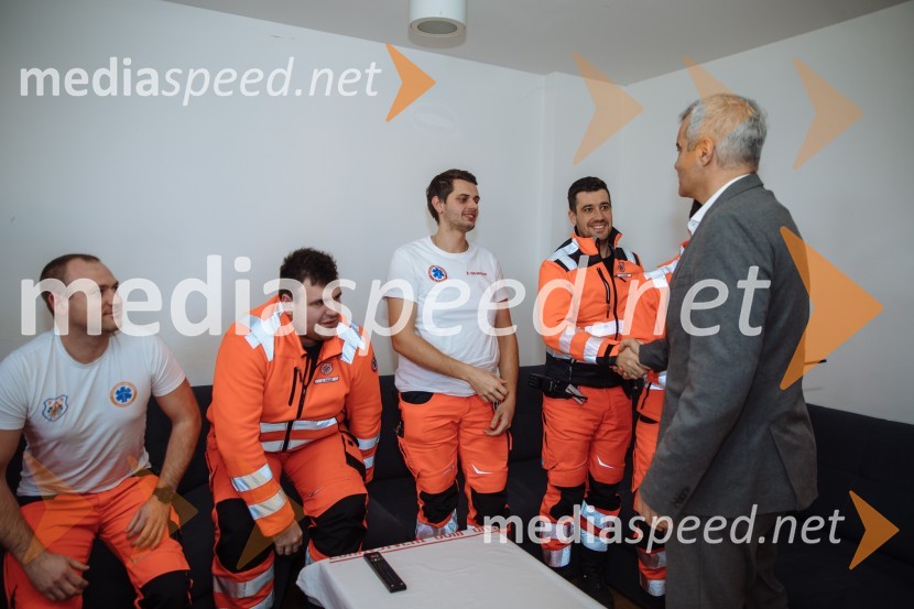 Županov obisk MO Maribor intervencijskih služb, porodnišnice in Doma pod Gorco