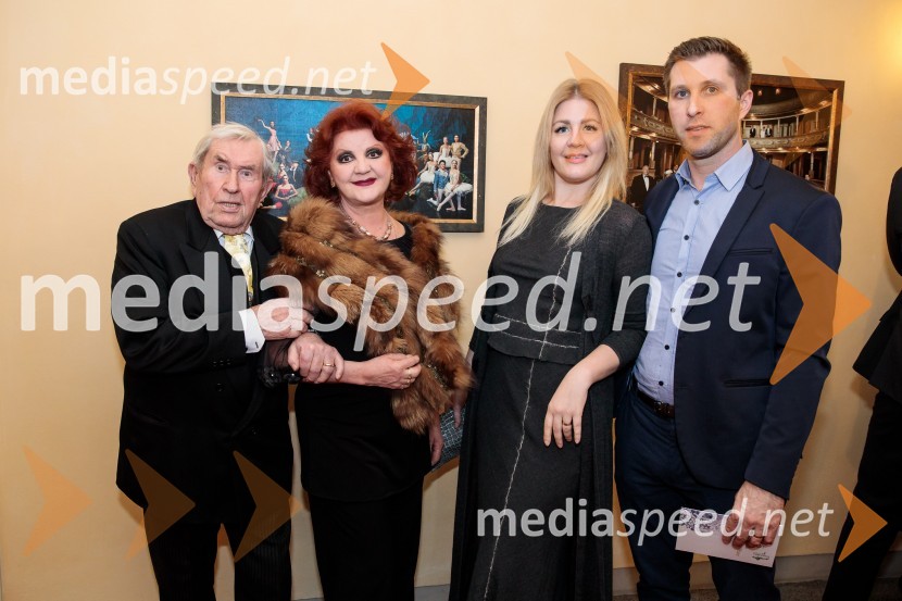  Jurij  Souček, igralec;  Milena  Morača, operna pevka;  Hana Souček Martinc, vodja trženja, Pionirski dom;  Gašper Martinc, vodja vzdrževanjaSlovenka leta 2019 je Ninna Kozorog