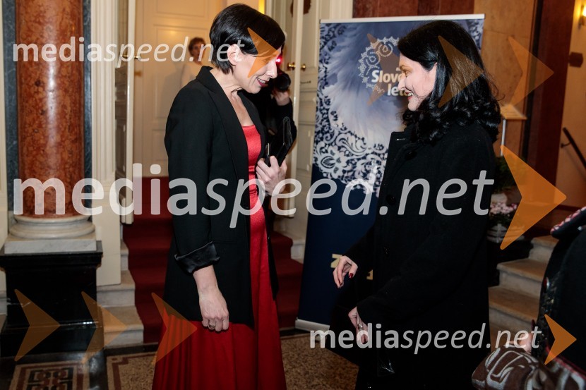  Melita Berzelak, odgovorna urednica revij Zarja in Pomagaj si sam;  Polona Lah, Ženska leta 2018, vodja projektov v Domu Danice Vogrinec, MariborSlovenka leta 2019 je Ninna Kozorog