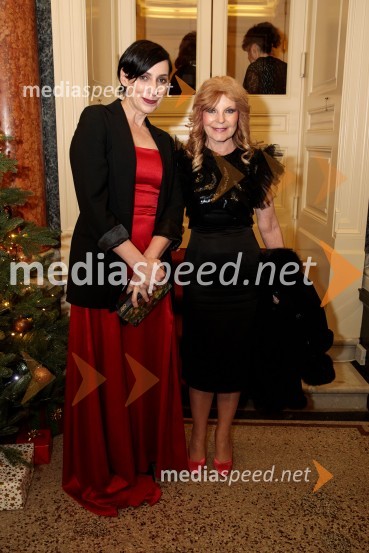  Melita Berzelak, odgovorna urednica revij Zarja in Pomagaj si sam;  Darja Kuhar Kotnik, soustanoviteljica in podpredsednica Društva za zdravje narodaSlovenka leta 2019 je Ninna Kozorog